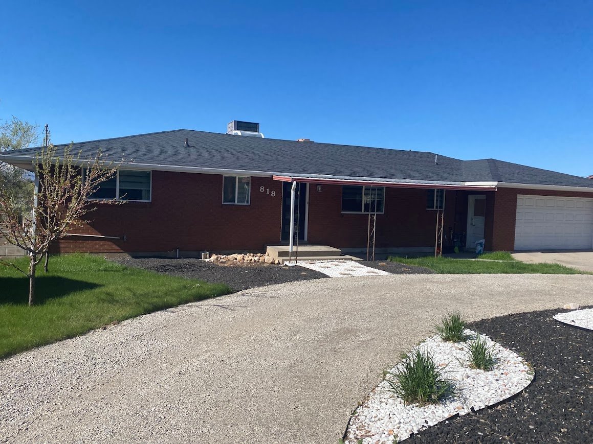 Springville Multiplex: 818 S Canyon Dr