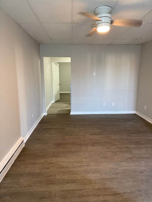 Waynesboro Apartment: 260 N Commerce Ave
