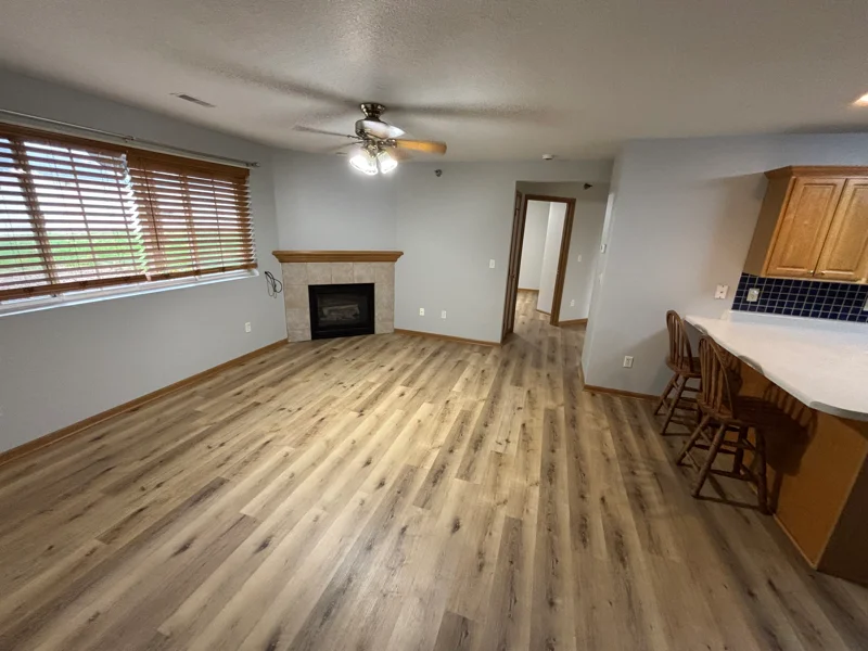 Urbandale Condo: 5908 Sutton Pl