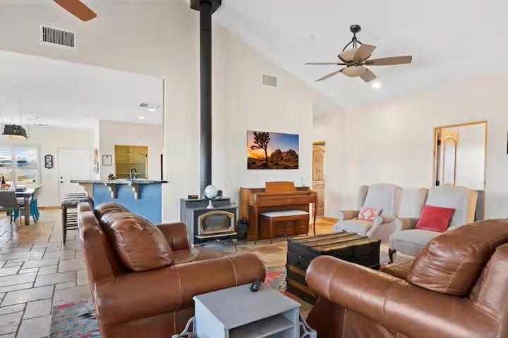 Yucca Valley House: 59494 Campanula St