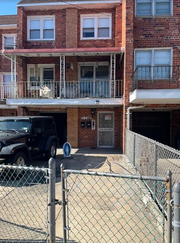 WOODHAVEN Multiplex: 91-04 75 ST