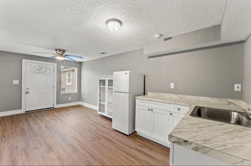 Jacksonville Apartment: 2150 Morehouse Rd