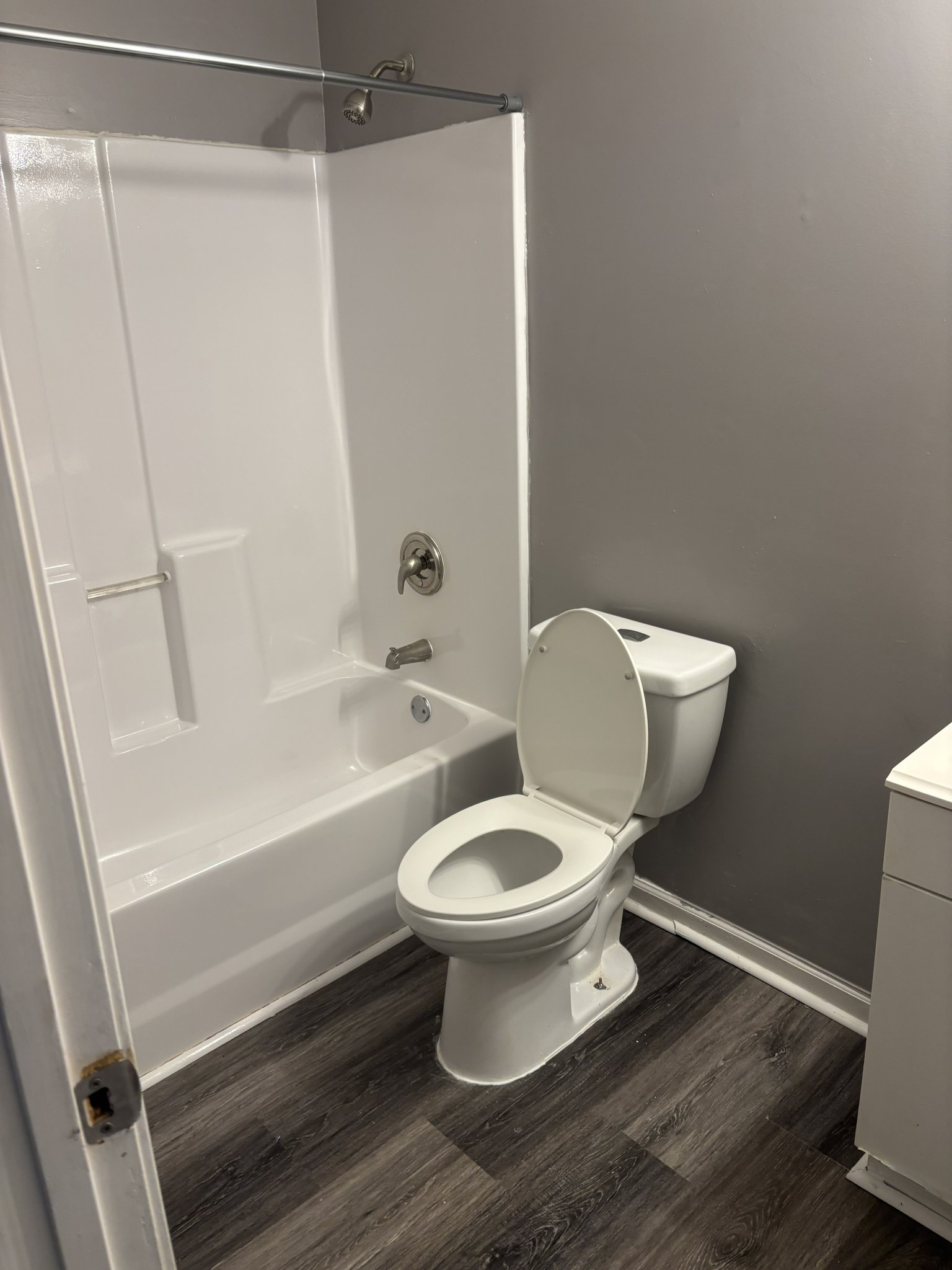 Atlanta Multiplex: 559 Woodlawn Ave