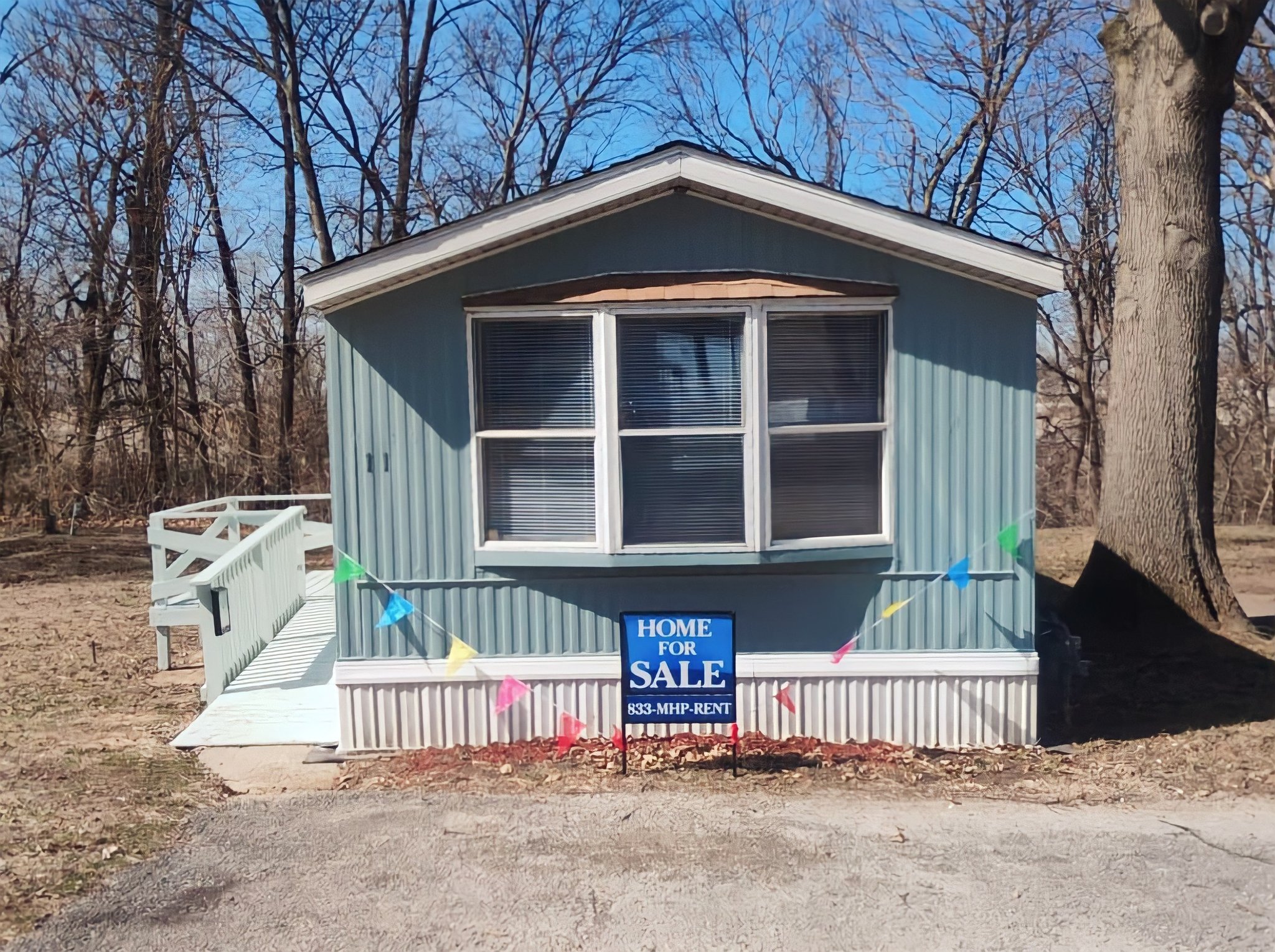 Canton House: 1100 W Locust St