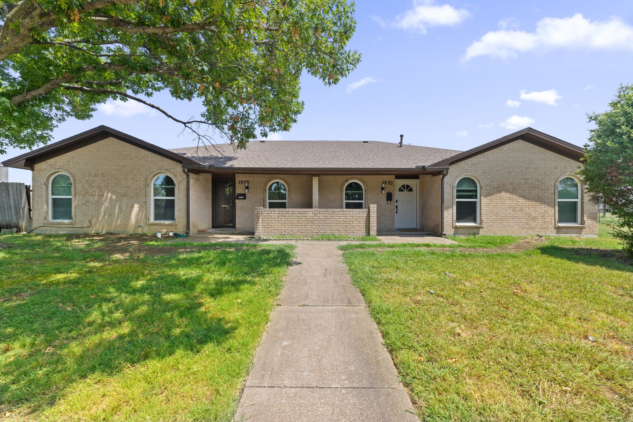Richardson Single Room: 1910 N Floyd Rd