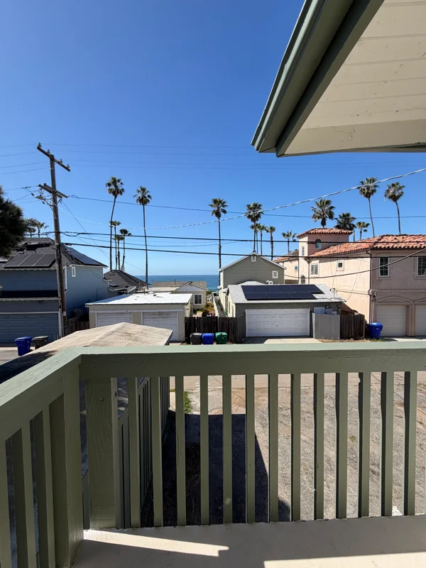 Oceanside Apartment: 413 S Myers St