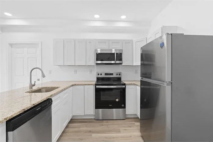 Philadelphia Apartment: 4250 Lancaster Ave, Philadelphia, PA 19104