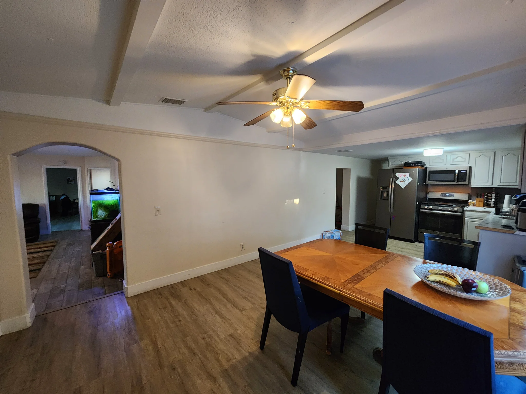 Glendale House: 3759 W Irma Ln