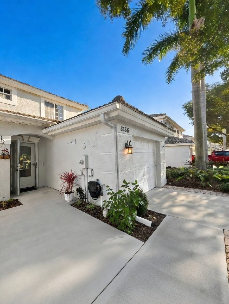 Fort Myers Townhome: 8165 Pacific Beach Dr