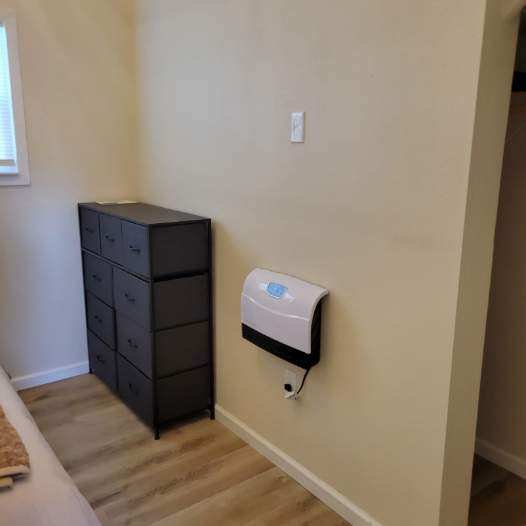 Evanston House: 1213 Center St