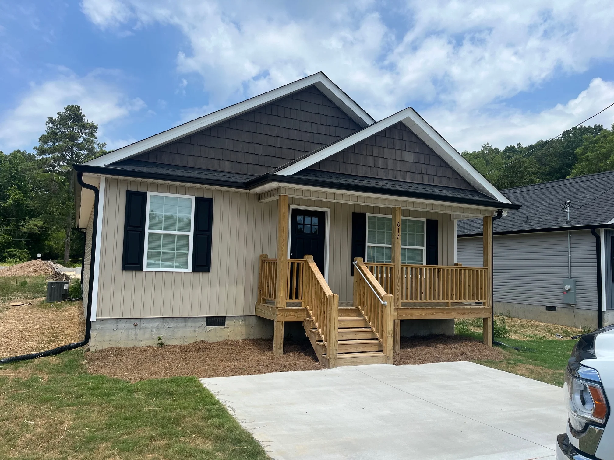 Tunnel Hill House: 619 Fondel Lane