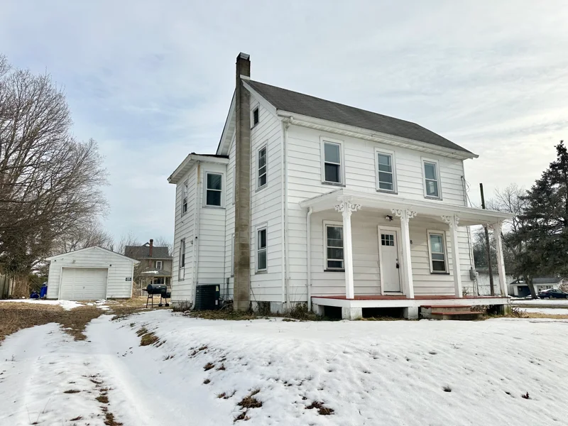 Elmer House: 338 Broad St