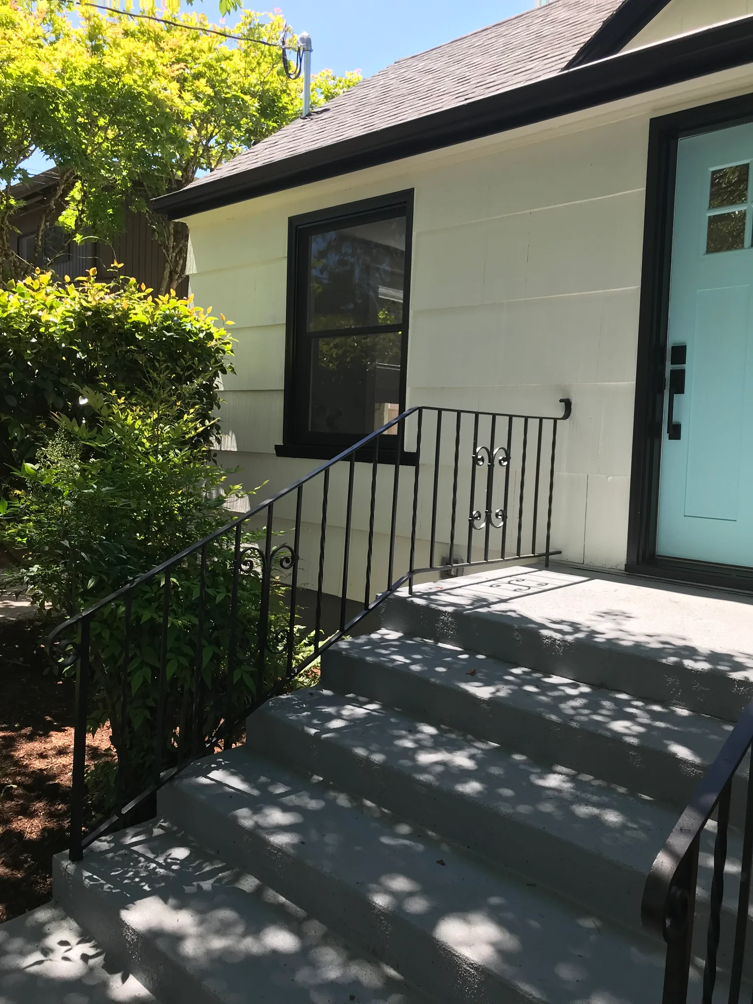 Portland House: 9205 n boston