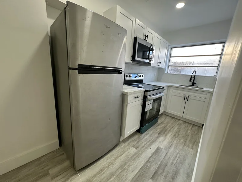 Miami House: 901 NW 46th St