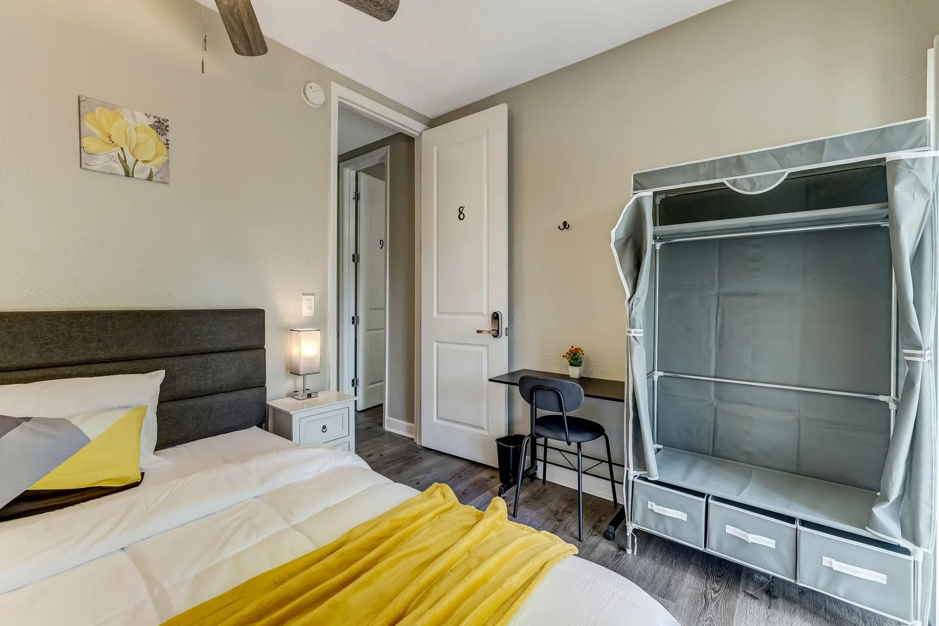 Jacksonville House: 6105 Duke Rd