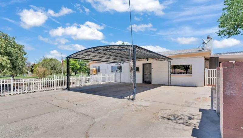 Albuquerque Multiplex: 9402 Claremont Ave NE