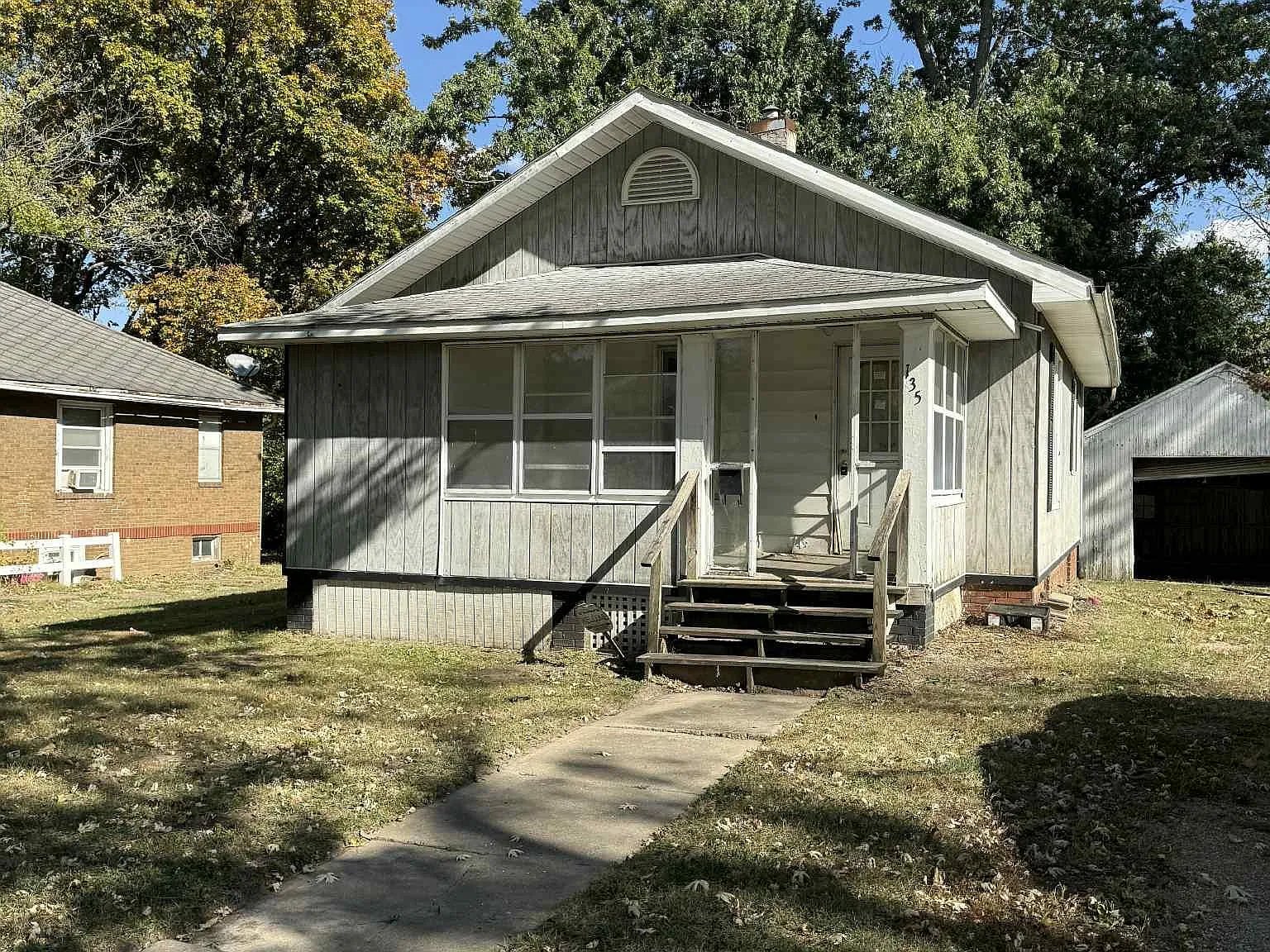 Macomb House: 135 Chandler Blvd