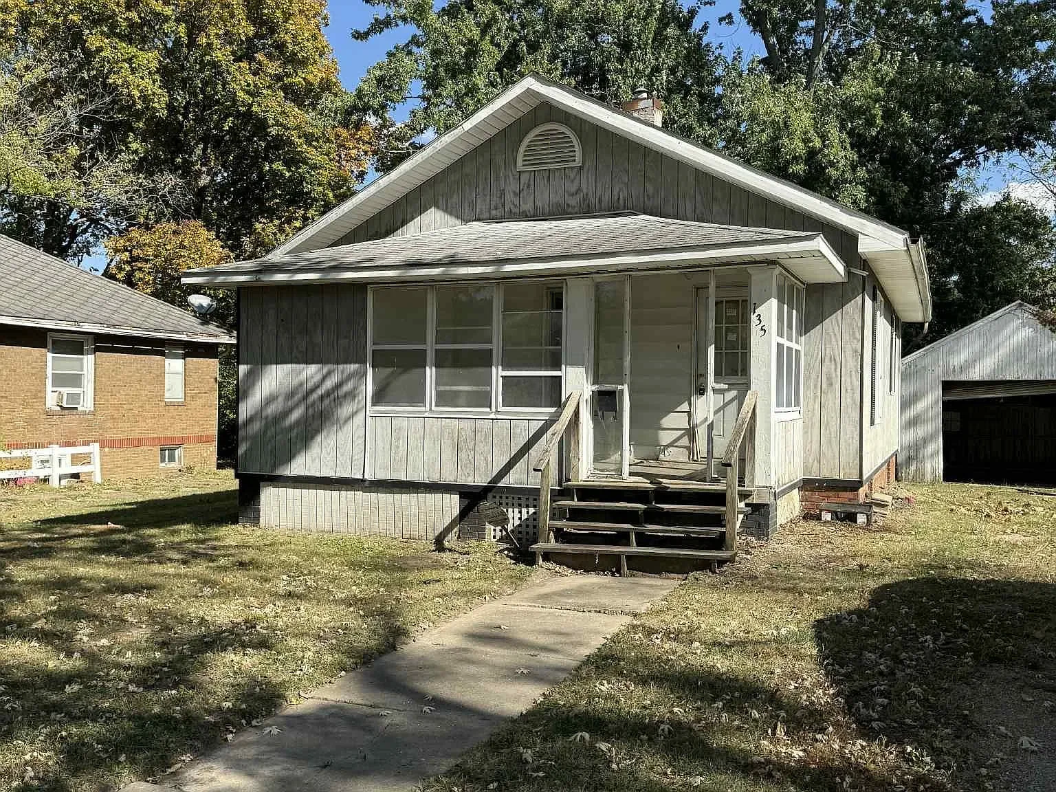 Macomb House: 135 Chandler Blvd