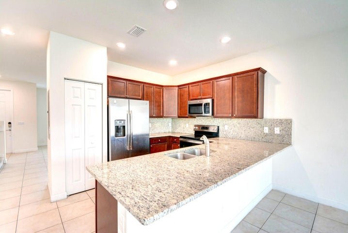 West Palm Beach Townhome: 5330 Ellery Terrace