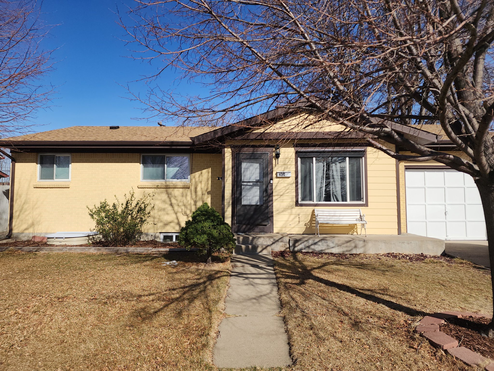 Denver House: 7618 Umatilla St