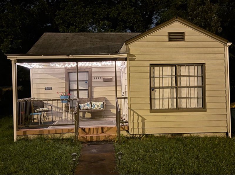 Little Rock House: 2220 S Martin St