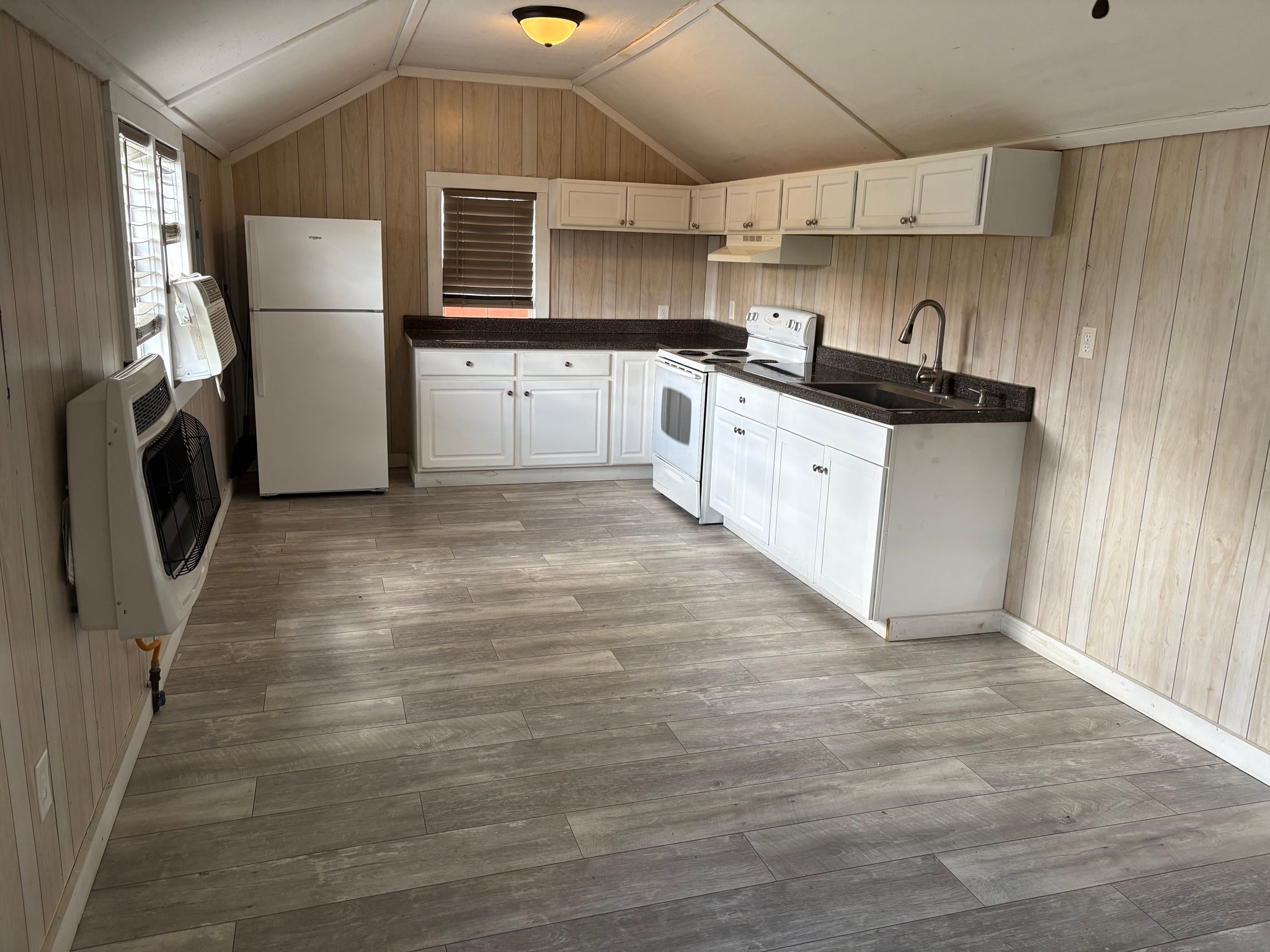 Williamsburg Multiplex: 2410 N Hwy 25 W