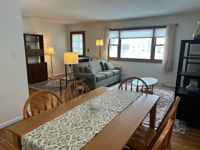 Cleveland House: 4994 N Sedgewick Rd