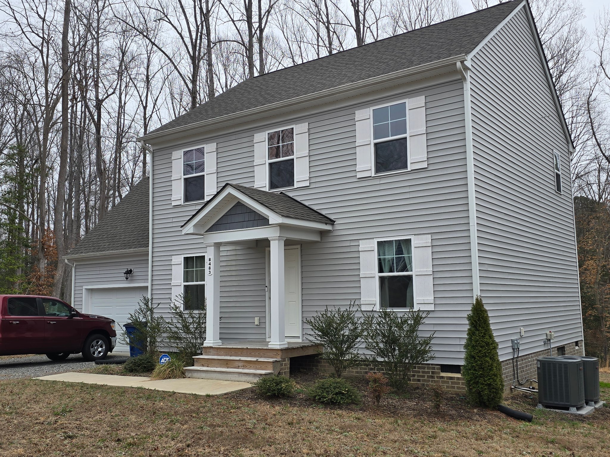 Quinton House: 8483 Scouts Rd