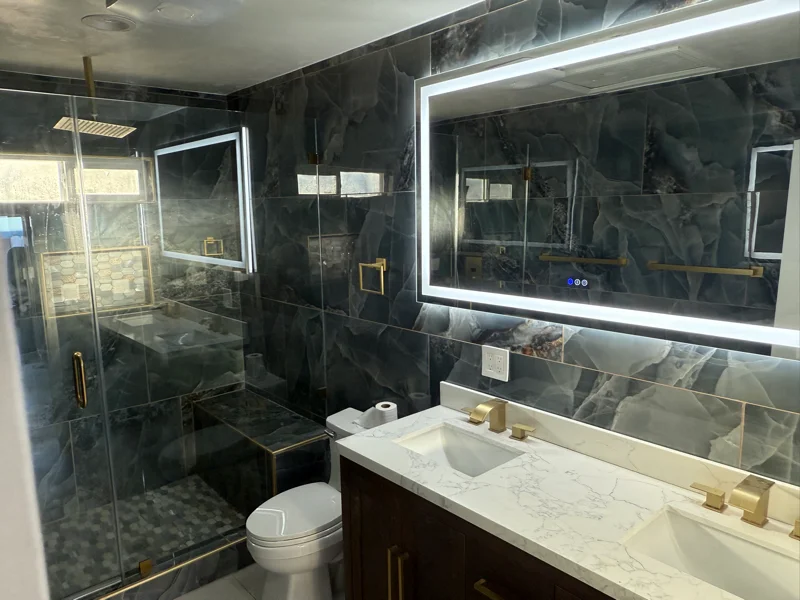 Long Beach House: 1616 E Harding St