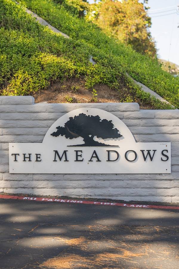 Vista Condo: 1155 Meadowlake Dr