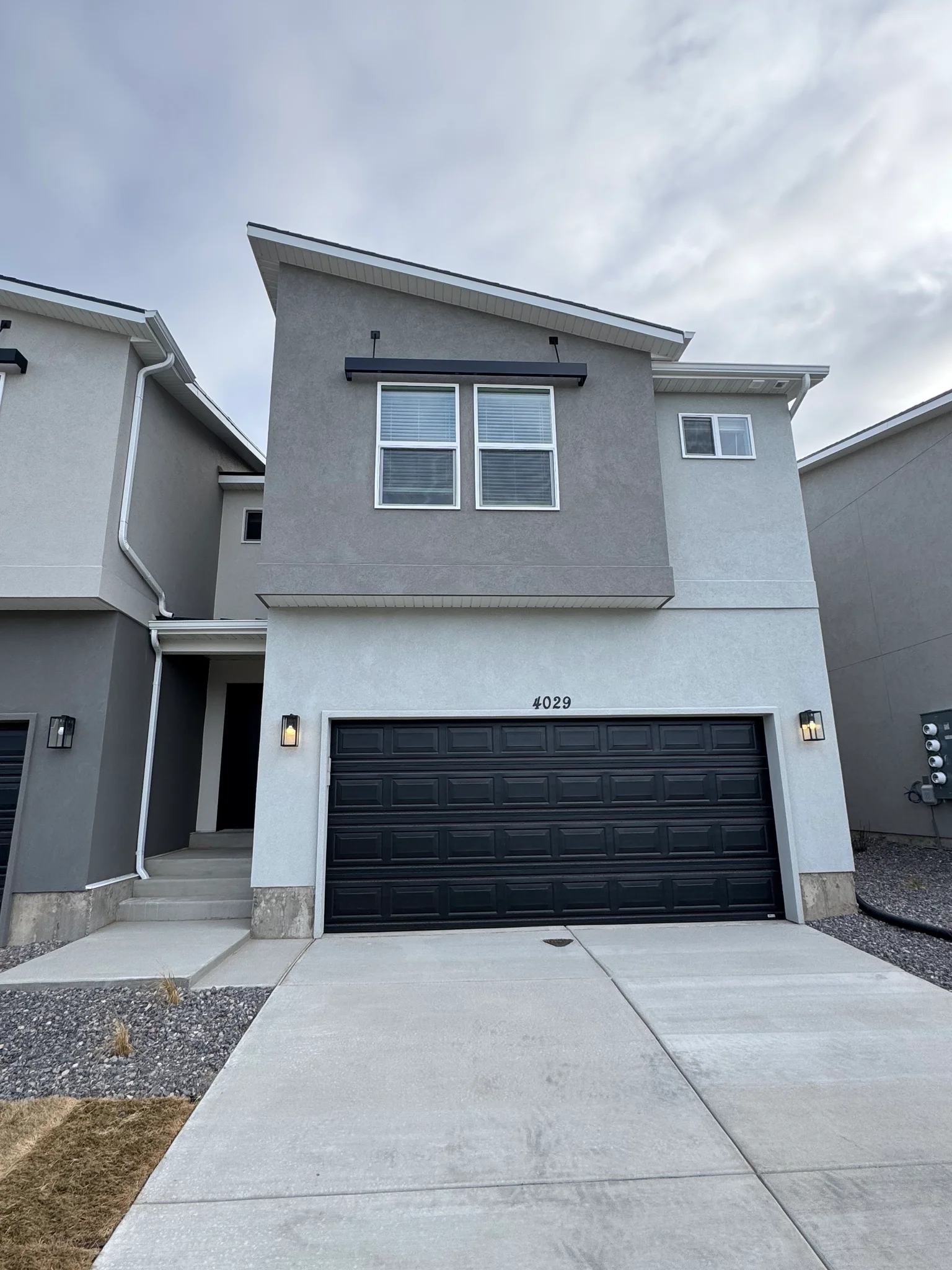 Mapleton Townhome: 4029 S Woodland Ave