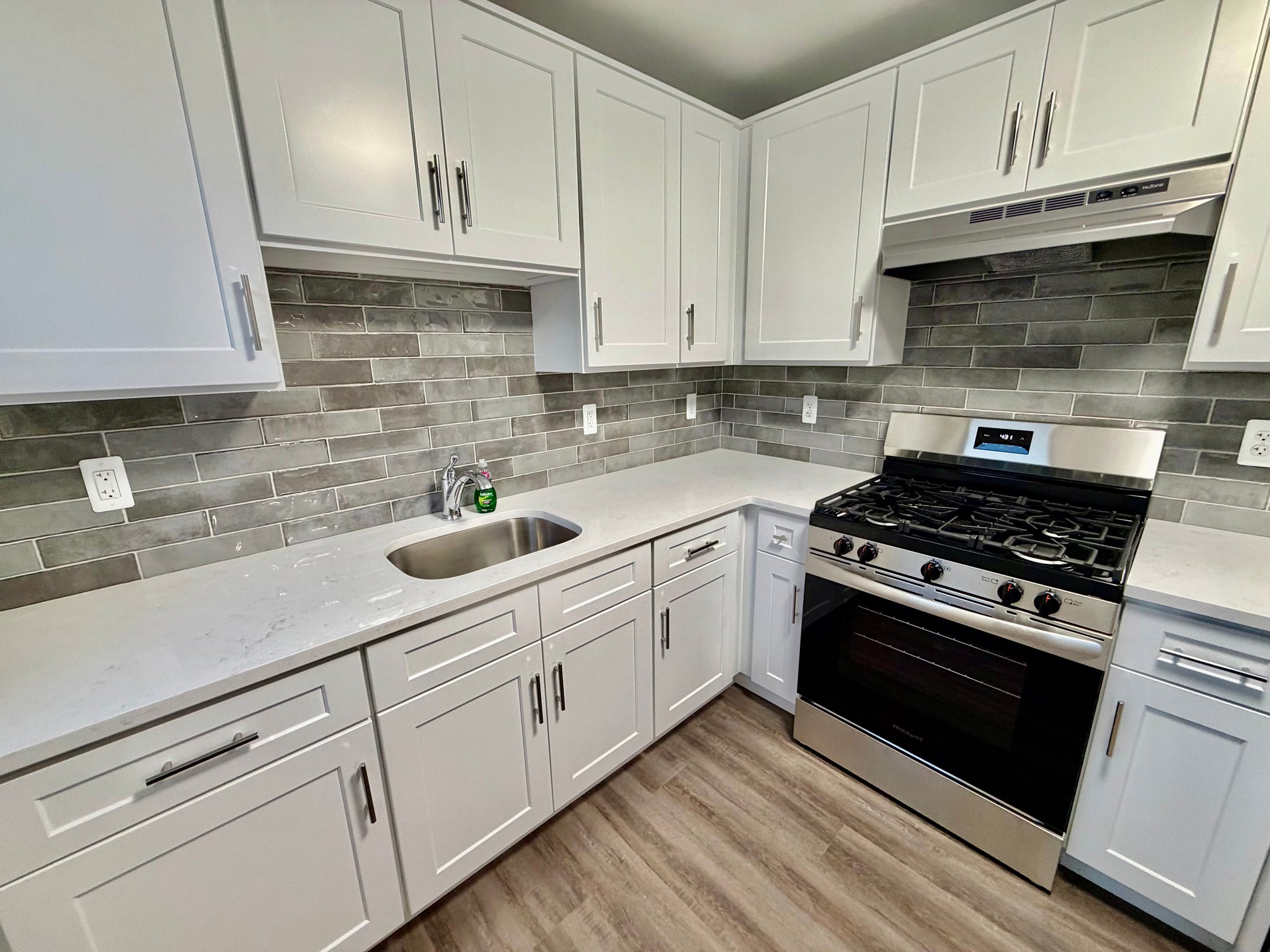 New Rochelle Apartment: 29 Lee Ct