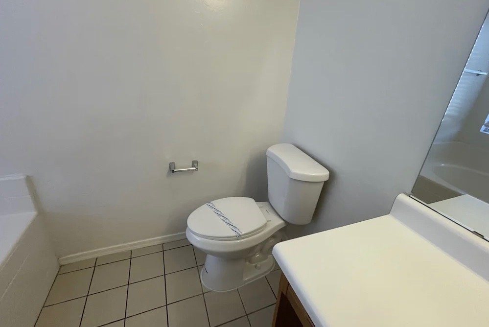 Menifee House: 25220 Zircon Rd