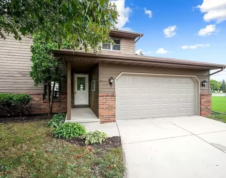 Neenah Townhome: 1113 Gilbert Street