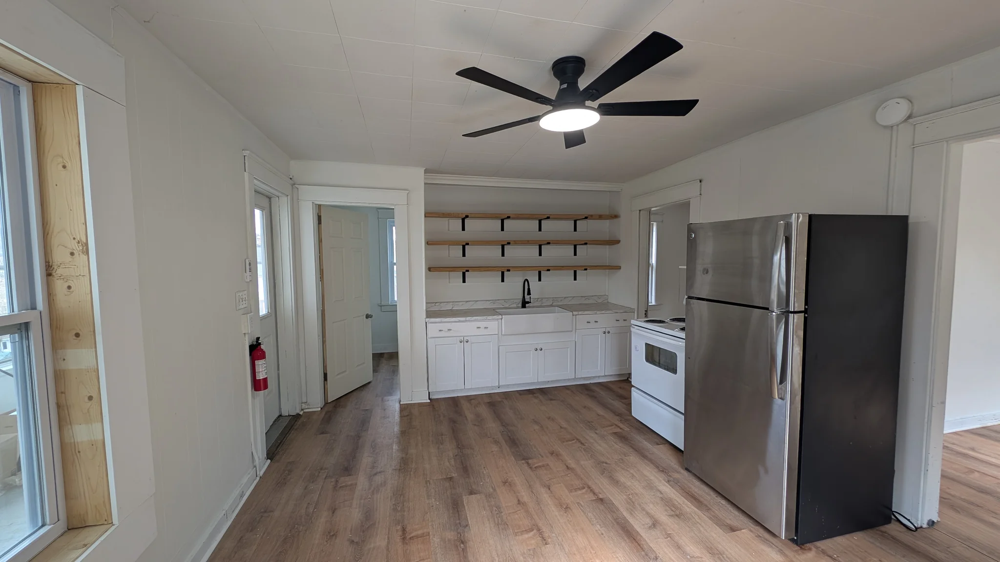 Berlin House: 416 Burgess Street