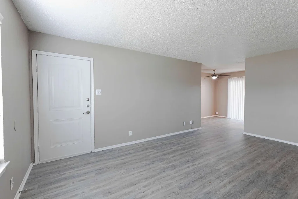 Bedford Apartment: 531 Bedford Road