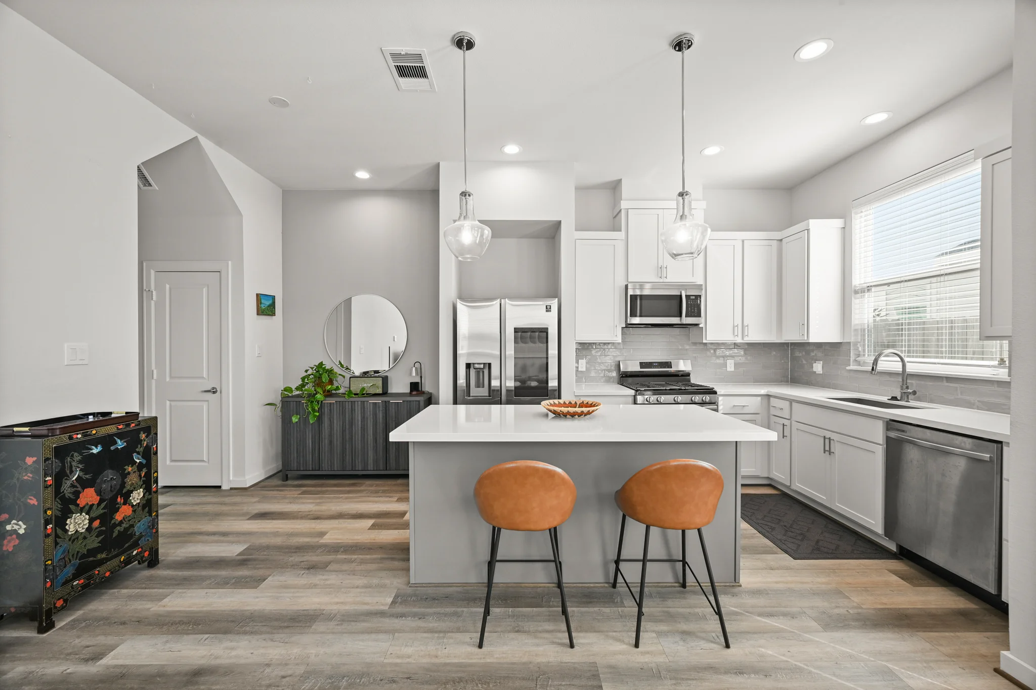 Houston House: 4002 Elser St