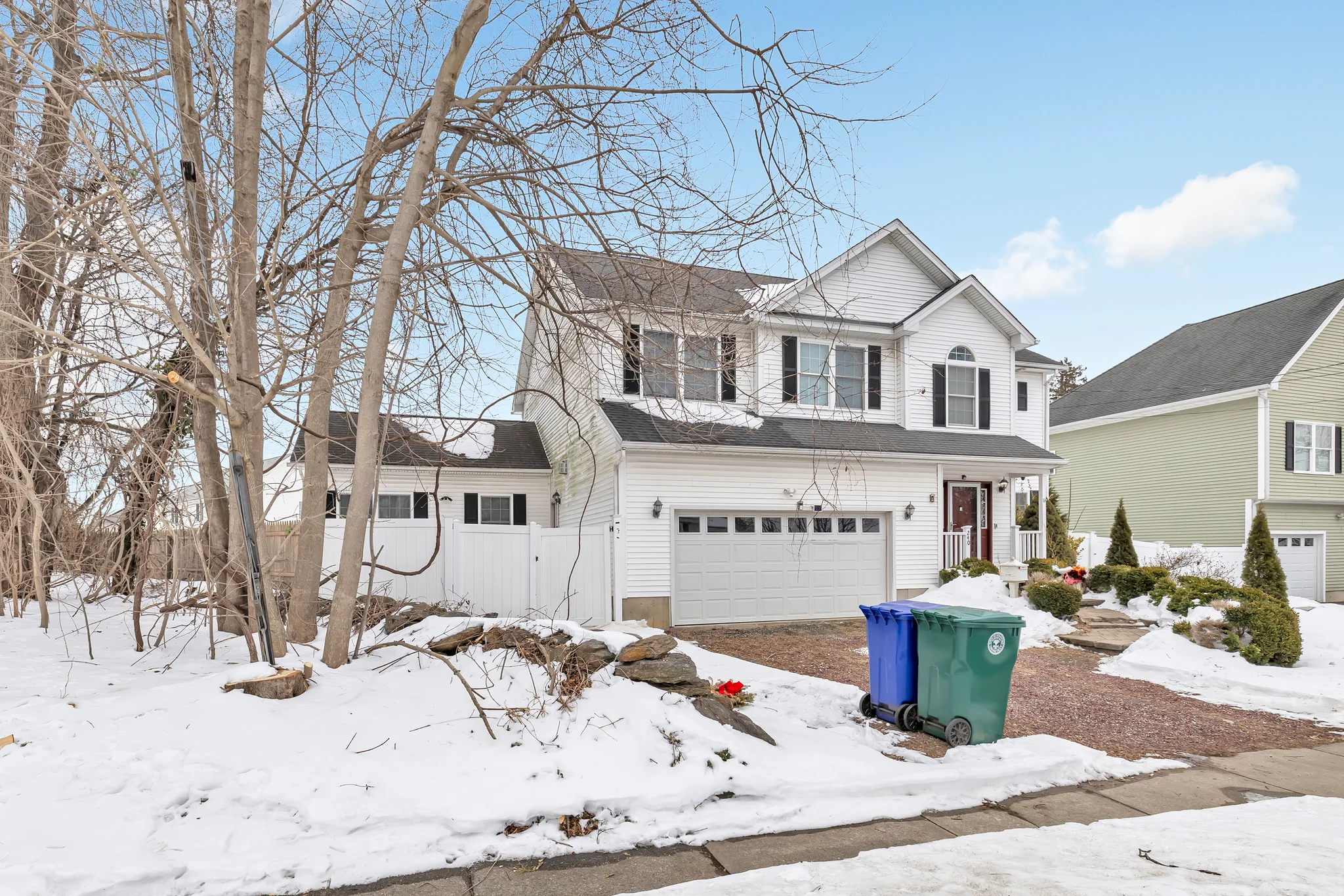 Stratford House: 240 Highland Ave