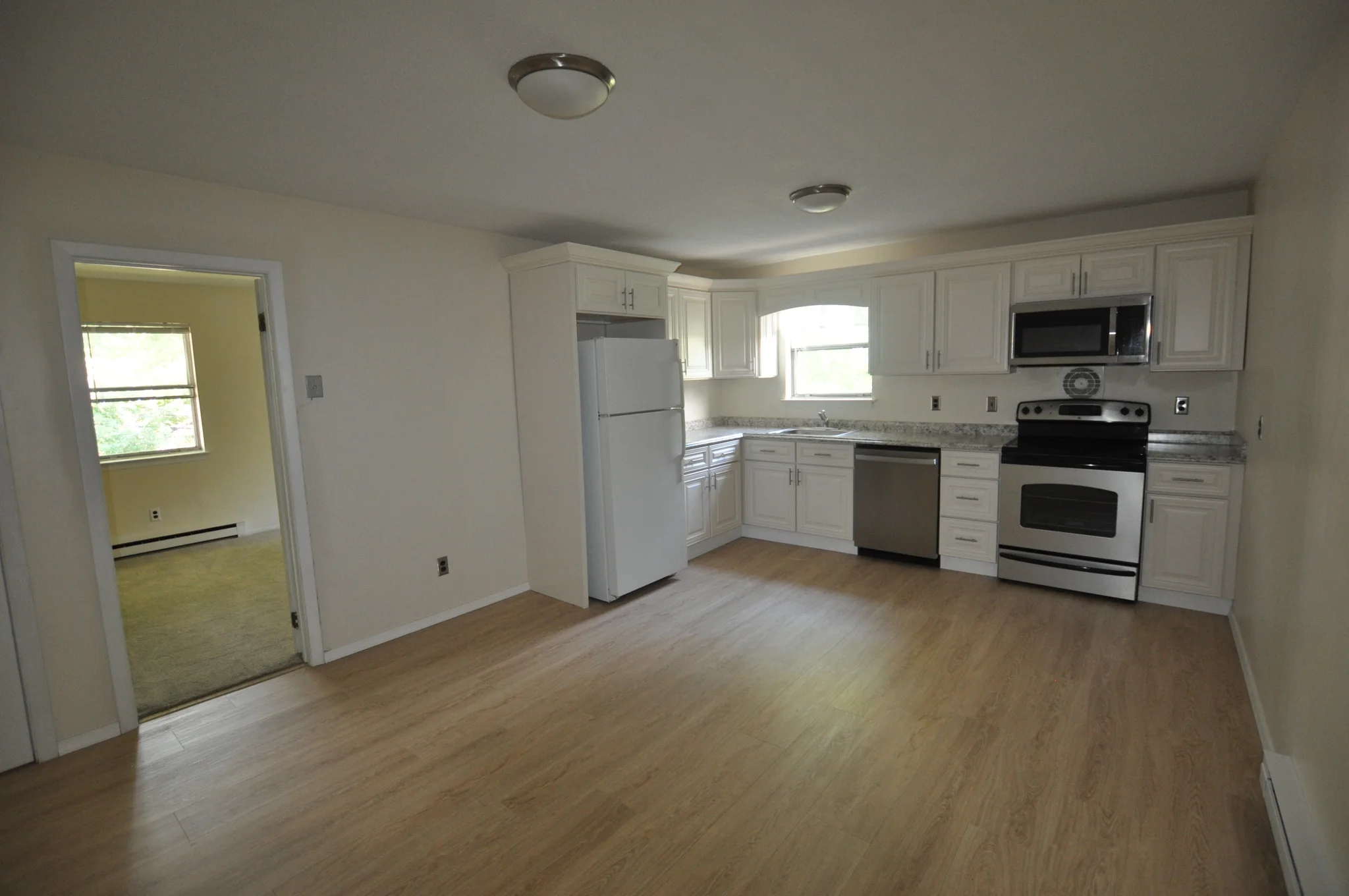 Norwalk Apartment: 2 Fairfield Ave