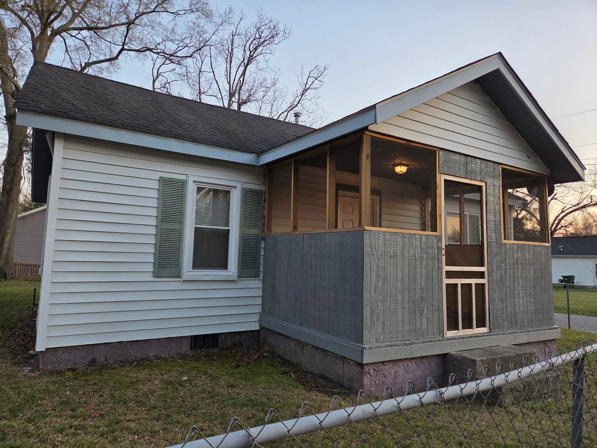 Hartsville House: 133 W Washington St.