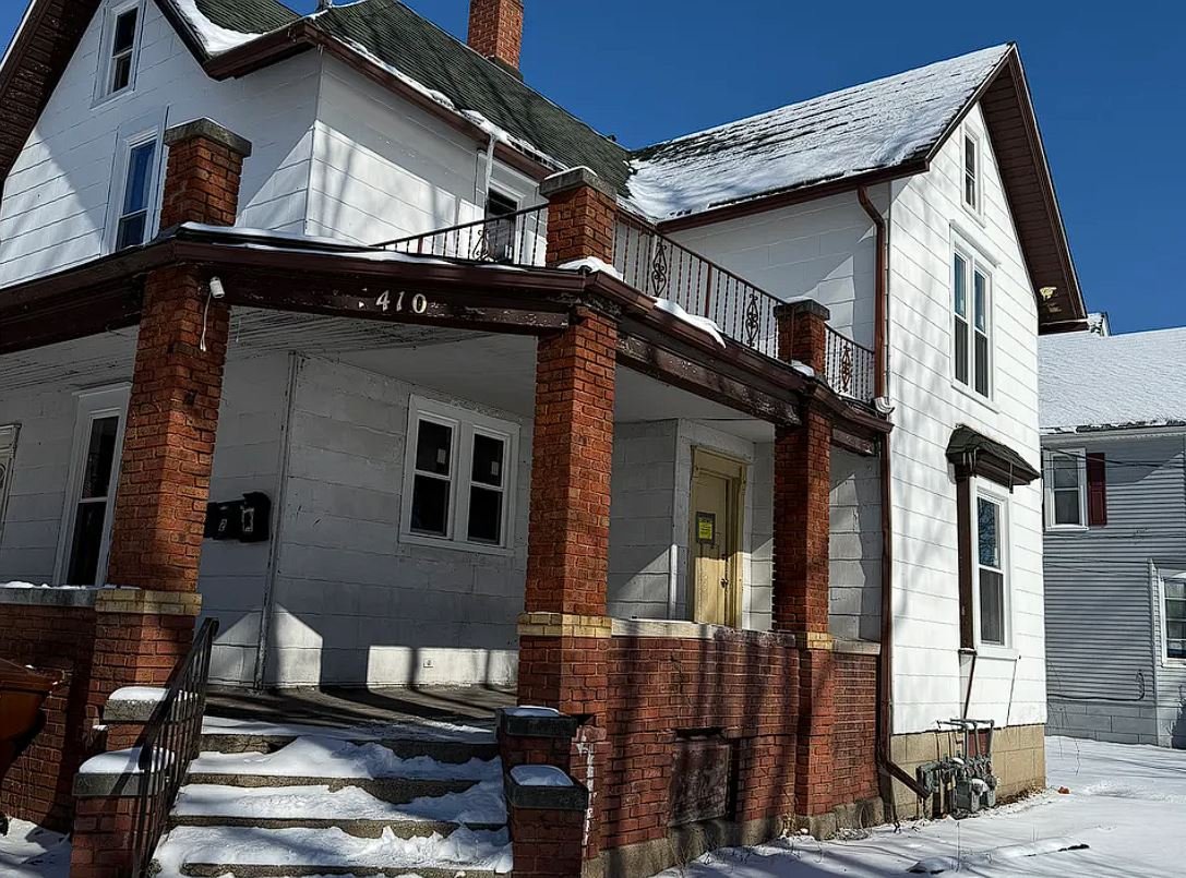 Rockford Multiplex: 1410 6th Ave