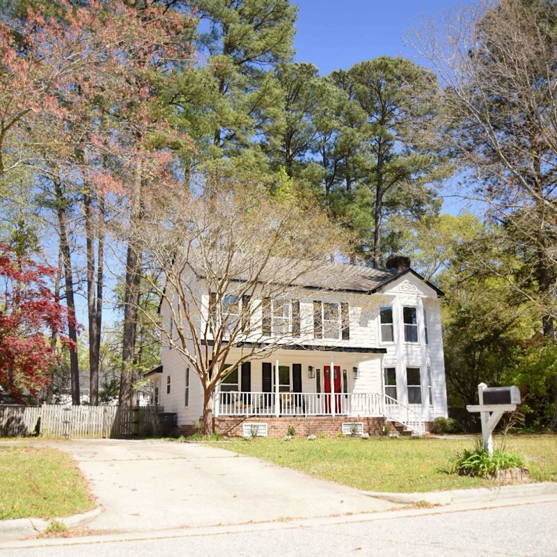 Rocky Mount House: 5013 Brassfield Dr