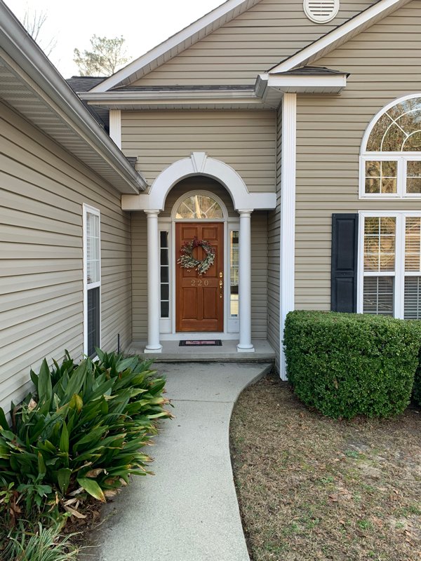 Aiken House: 220 Buck Point Ct
