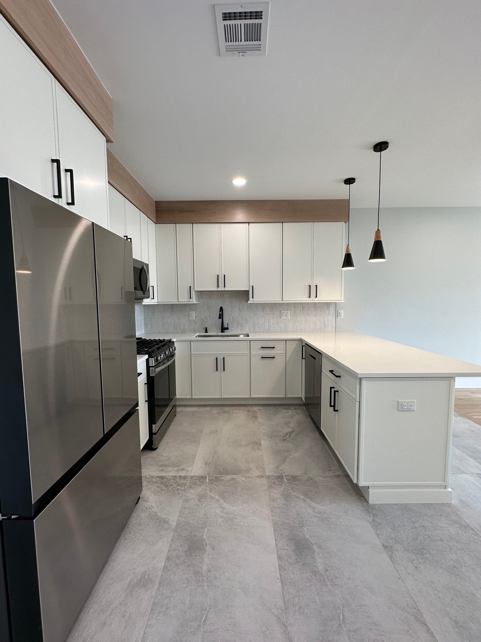 Newark Apartment: 56 Brill St