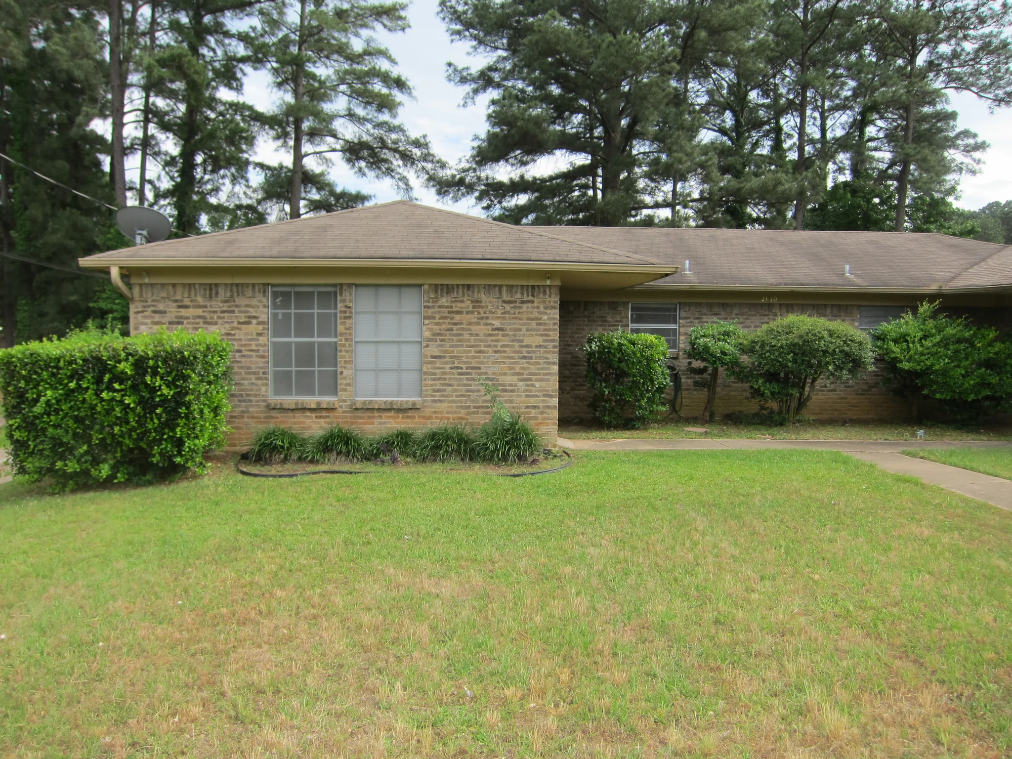 Longview Townhome: 2010 Secretariat Tr.