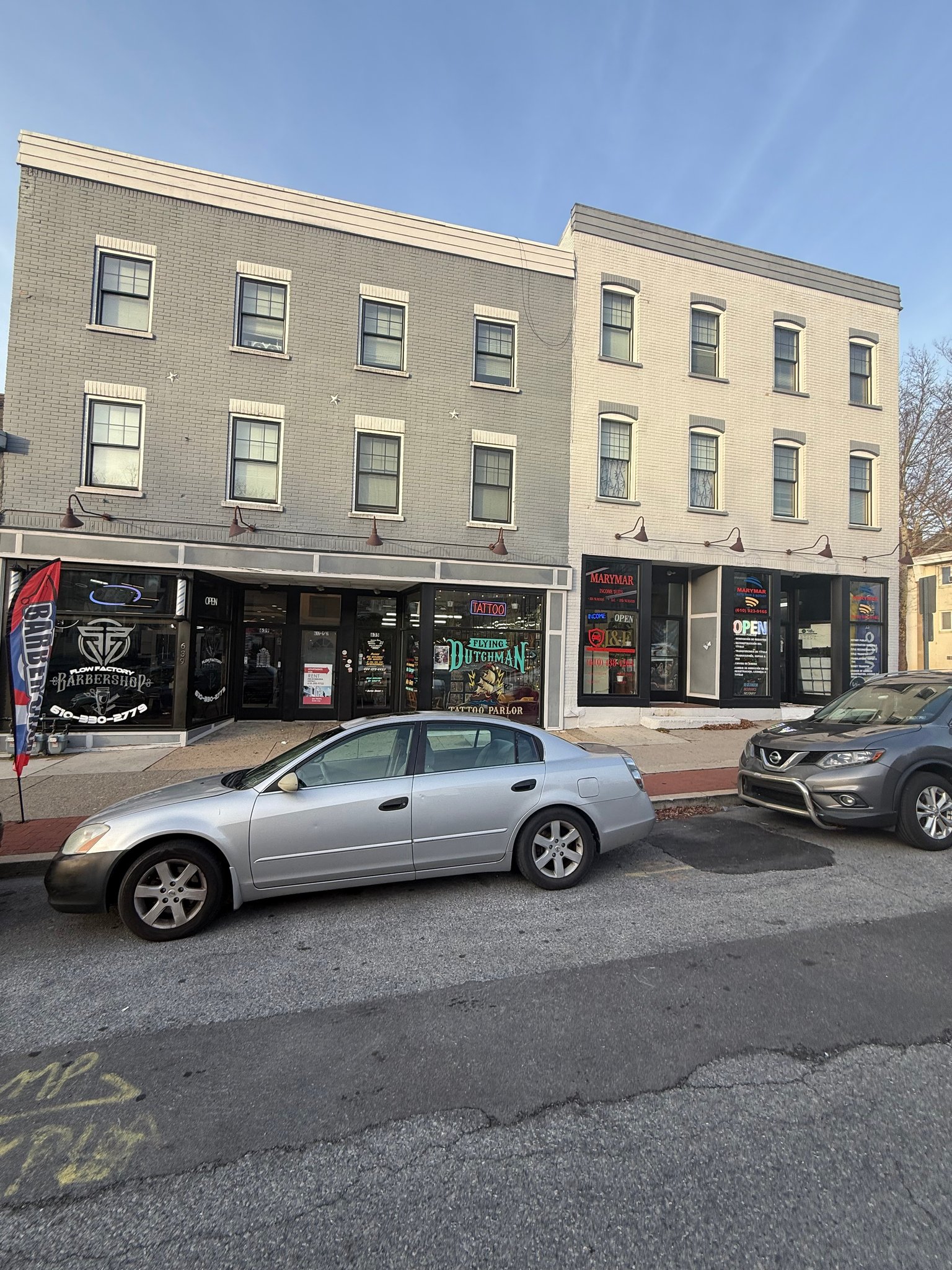Easton Apartment: 637 Northampton street