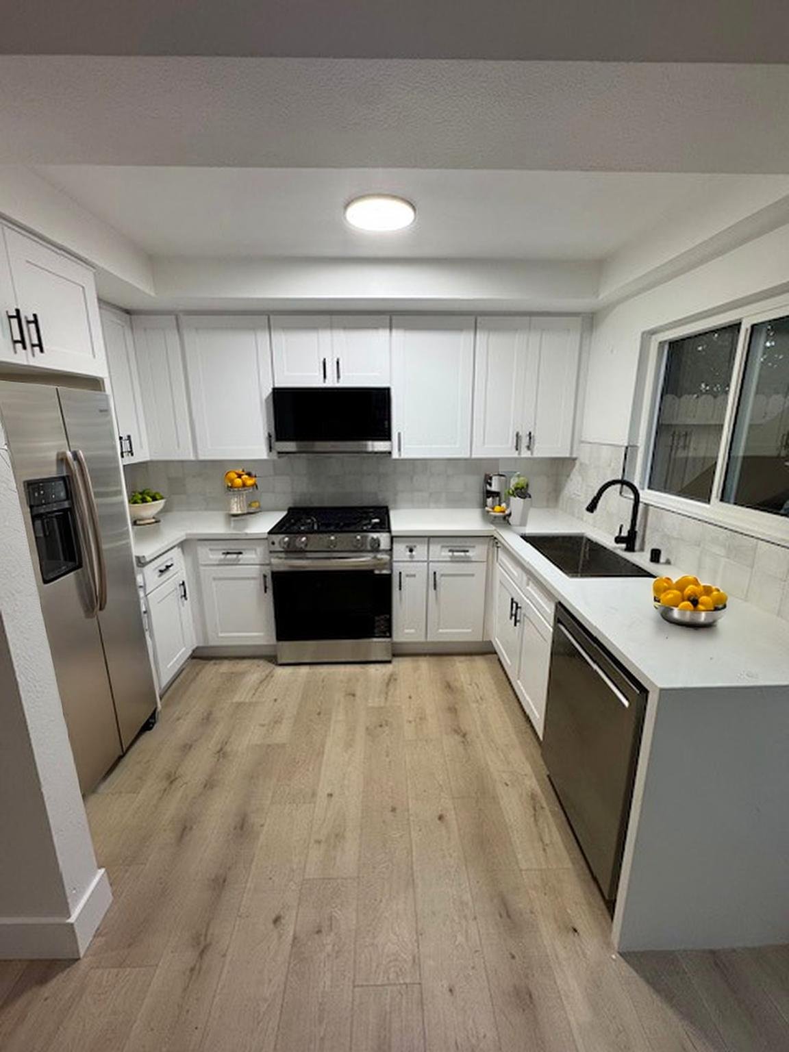 Garden Grove Townhome: 8402 Larson Ave