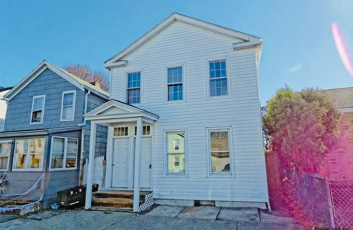 Watervliet Apartment: 1324 5th Ave