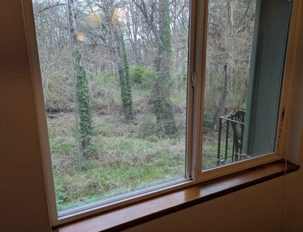 Salem House: 1106 Waller St SE