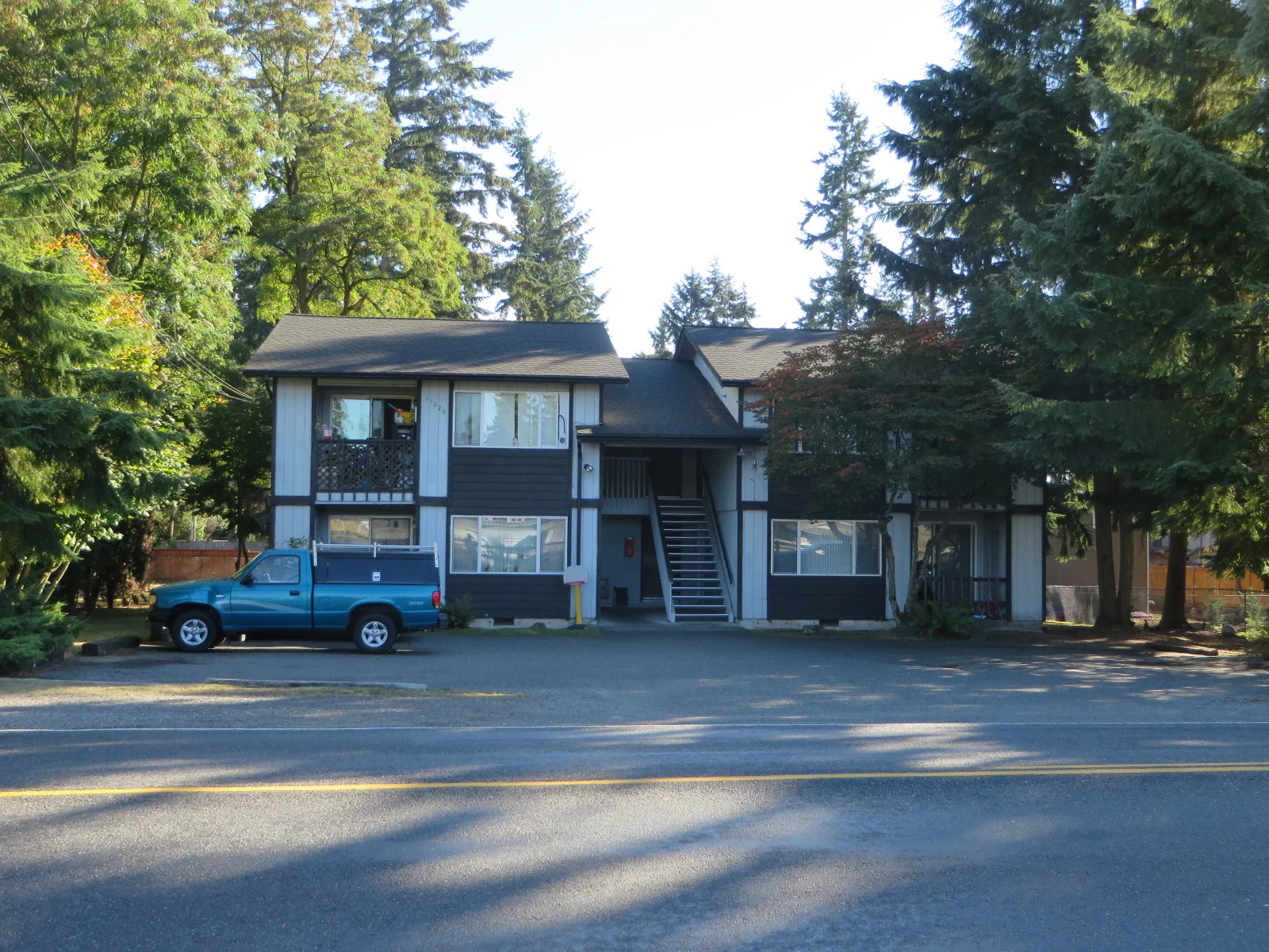 Puyallup Apartment: 11020 122nd street e